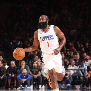 开云体育app-双锋线时代落幕！快艇新赛季欲提速 哈登变男一号